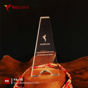 jual akrilik kediri, plakat akrilik instansi
